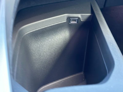 Peugeot 3008 1.2 hybrid Allure 145cv e-dcs6 (13)