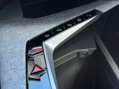 Peugeot 3008 1.2 hybrid Allure 145cv e-dcs6 (16)