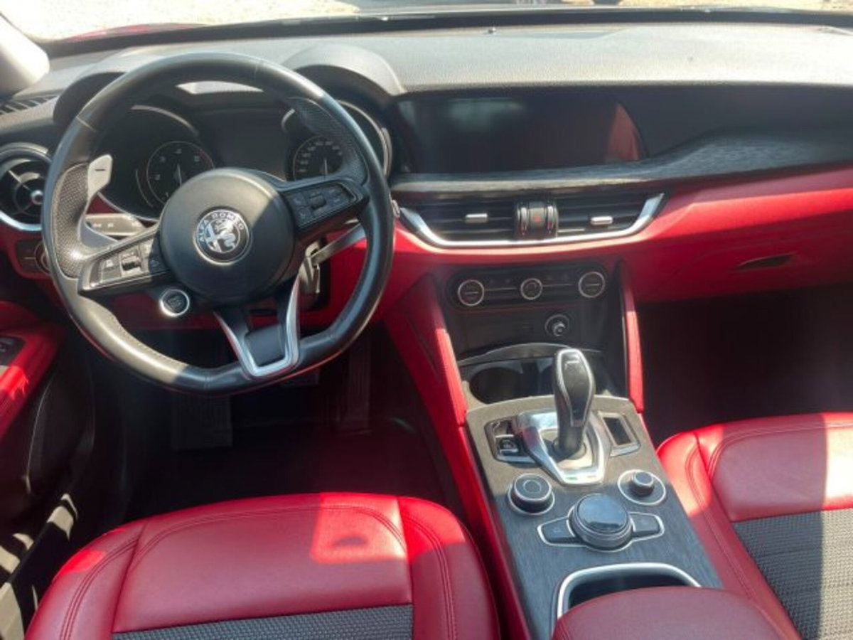 Alfa Romeo Stelvio Stelvio 2.2 Turbodiesel 190 CV AT8 RWD Executive (9)