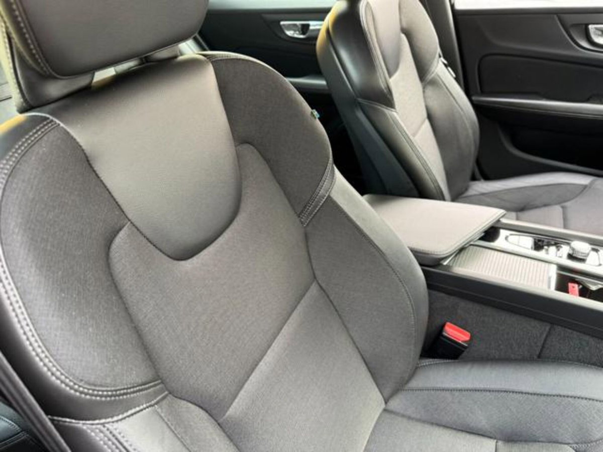 Volvo V60 Cross Country D4 Geartronic Business Plus (14)