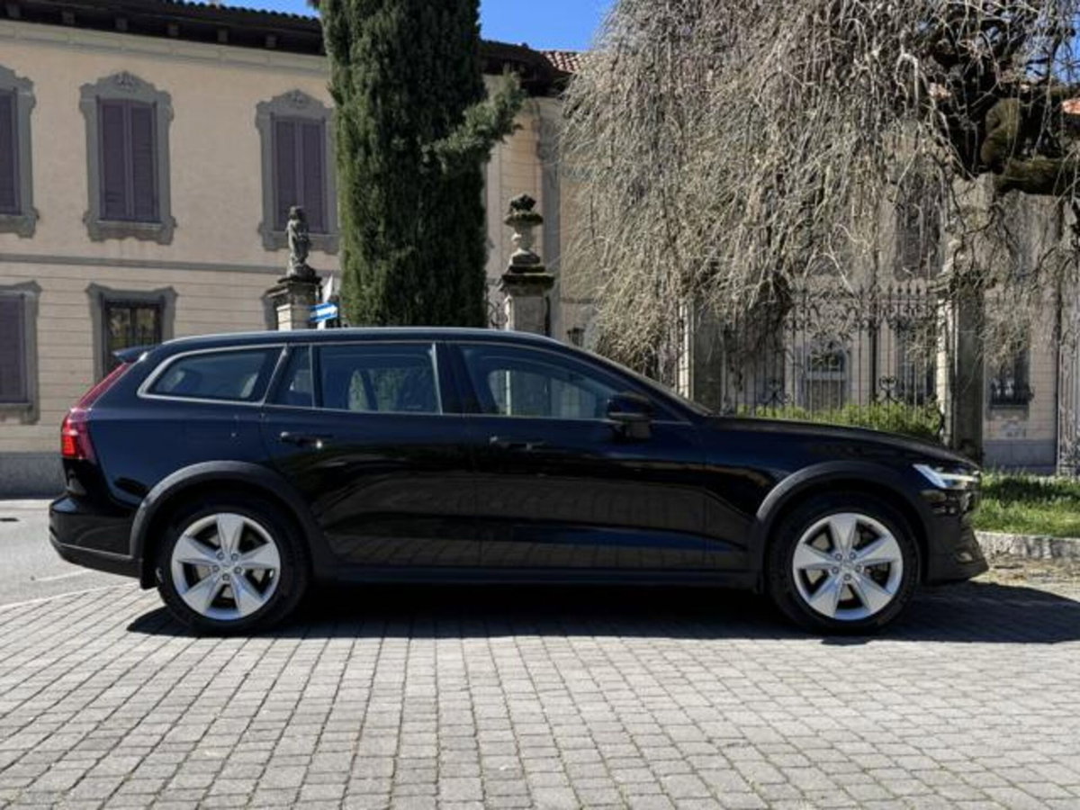 Volvo V60 Cross Country D4 Geartronic Business Plus (5)
