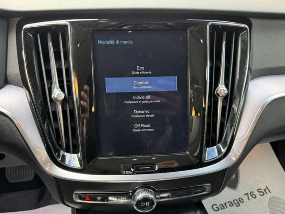 Volvo V60 Cross Country D4 Geartronic Business Plus (9)