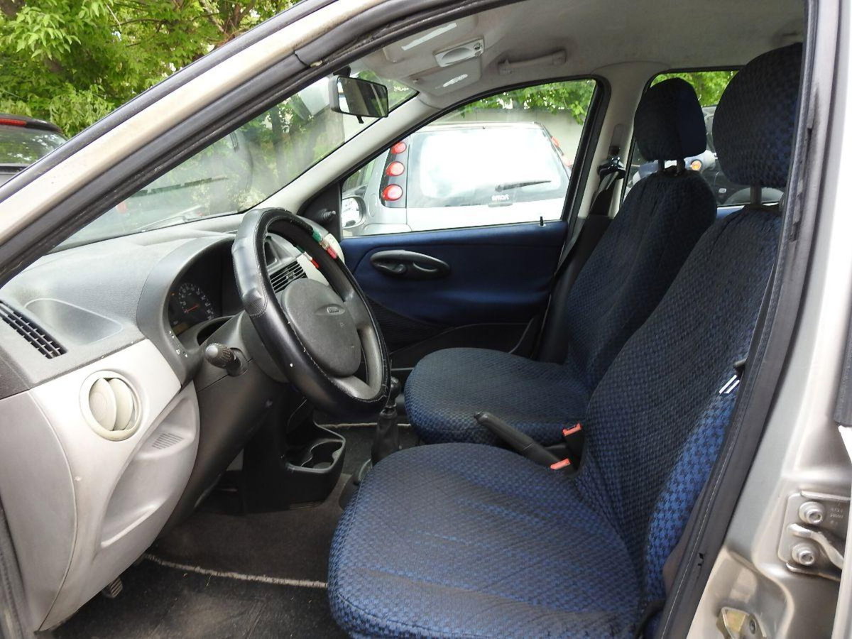 Fiat Punto 1.2 5 porte Actual (13)