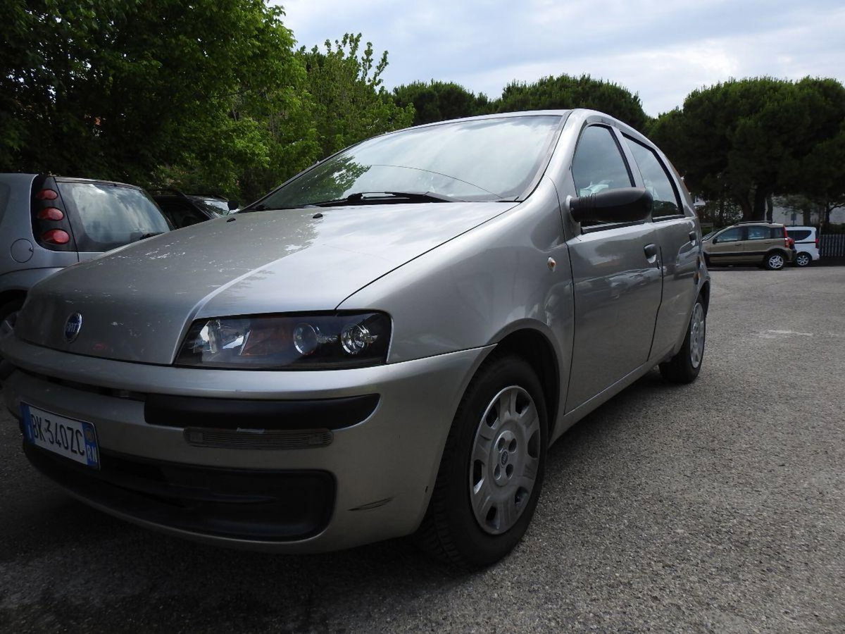 Fiat Punto 1.2 5 porte Actual (3)