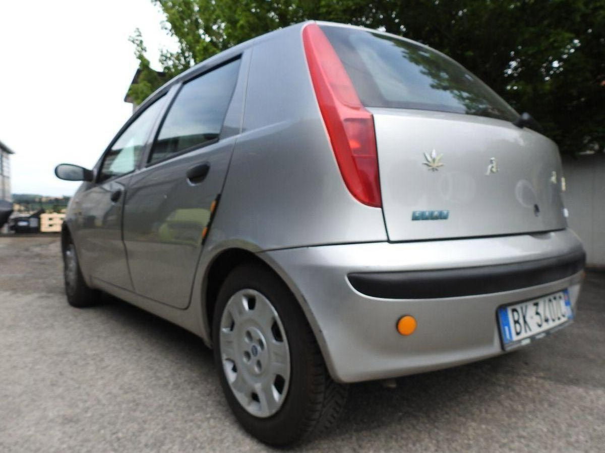 Fiat Punto 1.2 5 porte Actual (8)