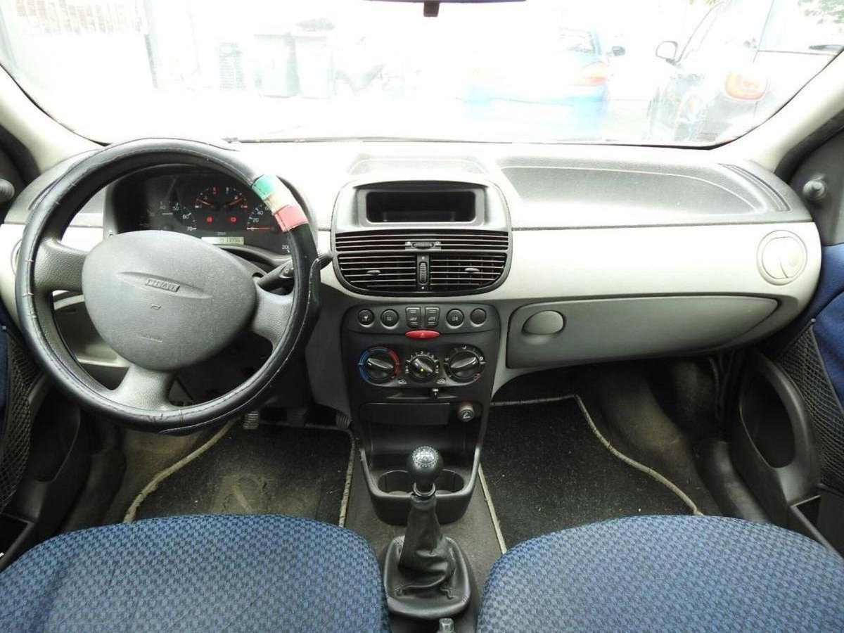 Fiat Punto 1.2 5 porte Actual (9)