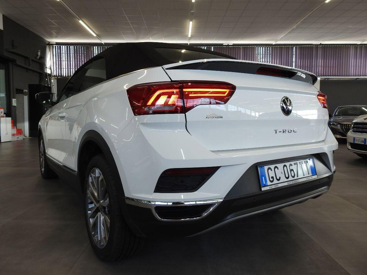 Volkswagen T-Roc 1.0 TSI Style (11)