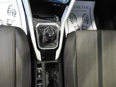 Volkswagen T-Roc 1.0 TSI Style (19)