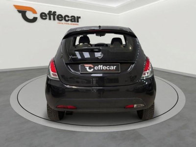 Lancia Ypsilon 1.2 69 CV 5 porte Elefantino (5)