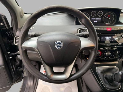 Lancia Ypsilon 1.2 69 CV 5 porte Elefantino (8)