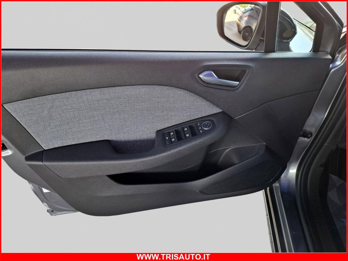 Renault Clio 1.0 eco-g Techno 100cv (12)