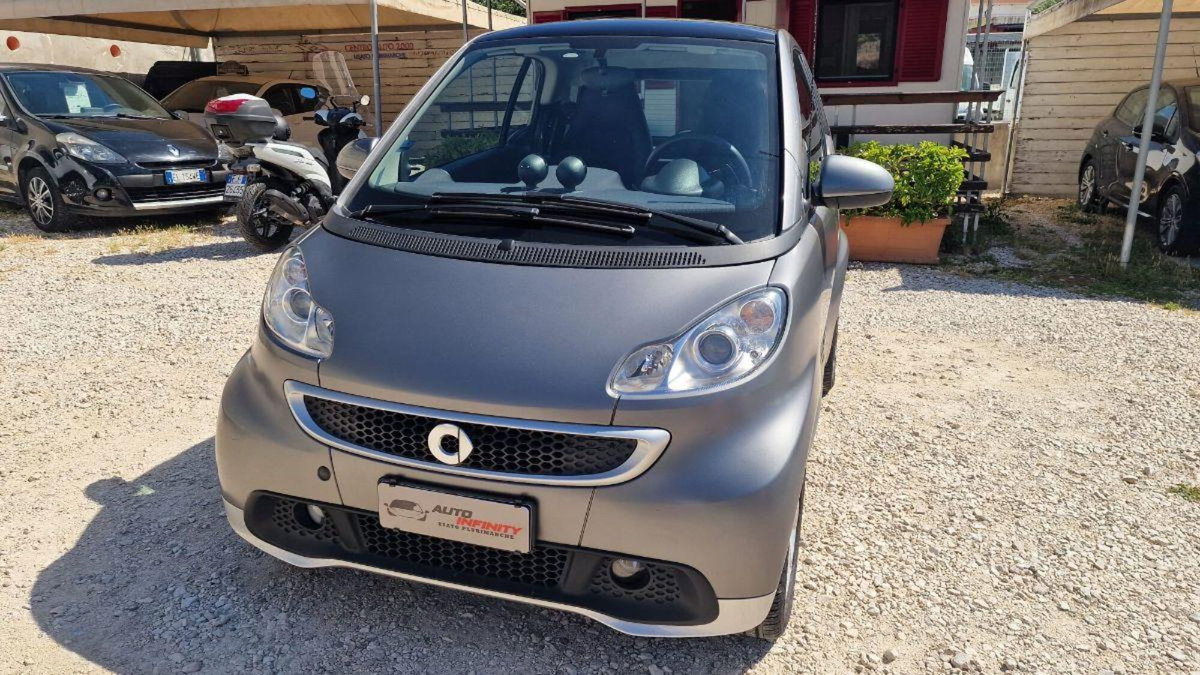 smart Fortwo 1000 52 kW MHD coupé pulse (2)