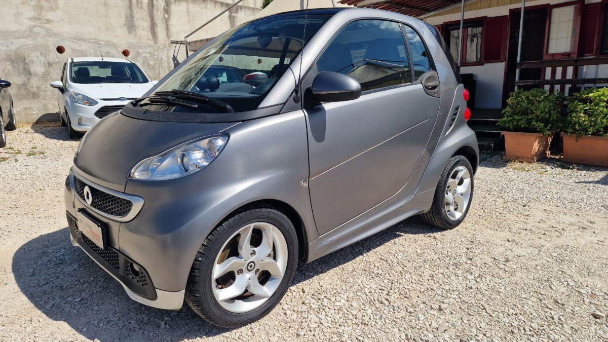 smart Fortwo 1000 52 kW MHD coupé pulse (3)