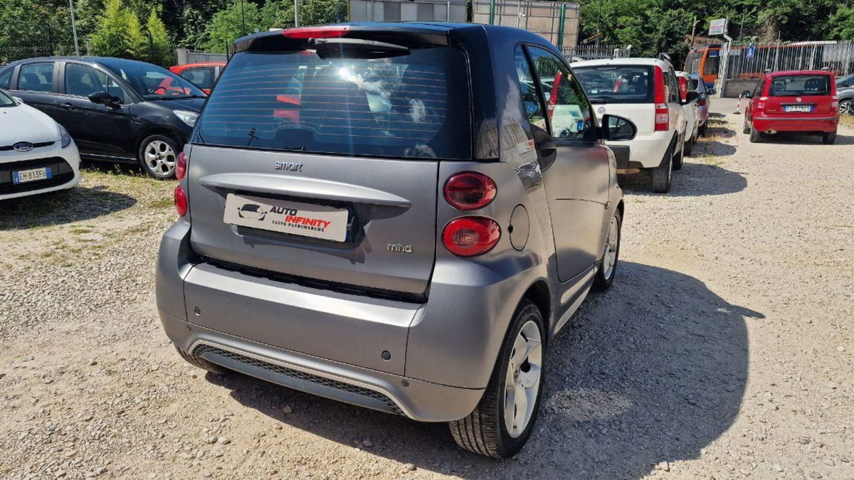 smart Fortwo 1000 52 kW MHD coupé pulse (6)