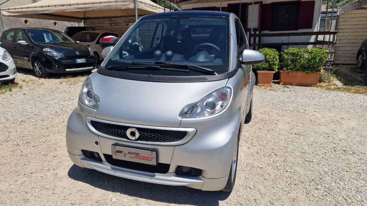 smart Fortwo 1000 52 kW MHD coupé pulse (2)