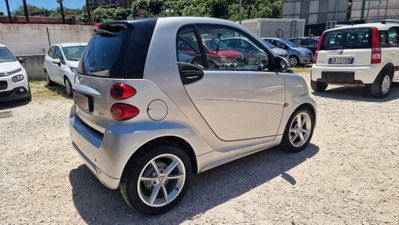 smart Fortwo 1000 52 kW MHD coupé pulse (7)