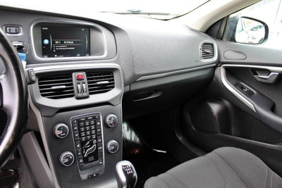 Volvo V40 D2 R-design Kinetic (14)