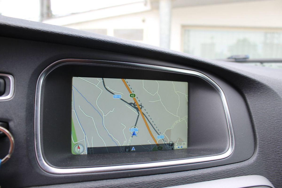 Volvo V40 D2 1.6 Kinetic (17)
