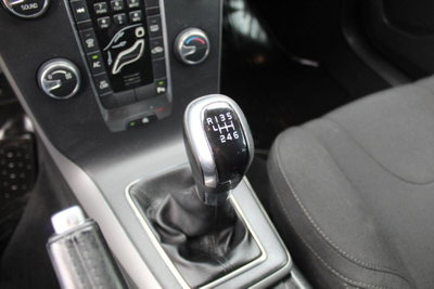 Volvo V40 D2 R-design Kinetic (19)