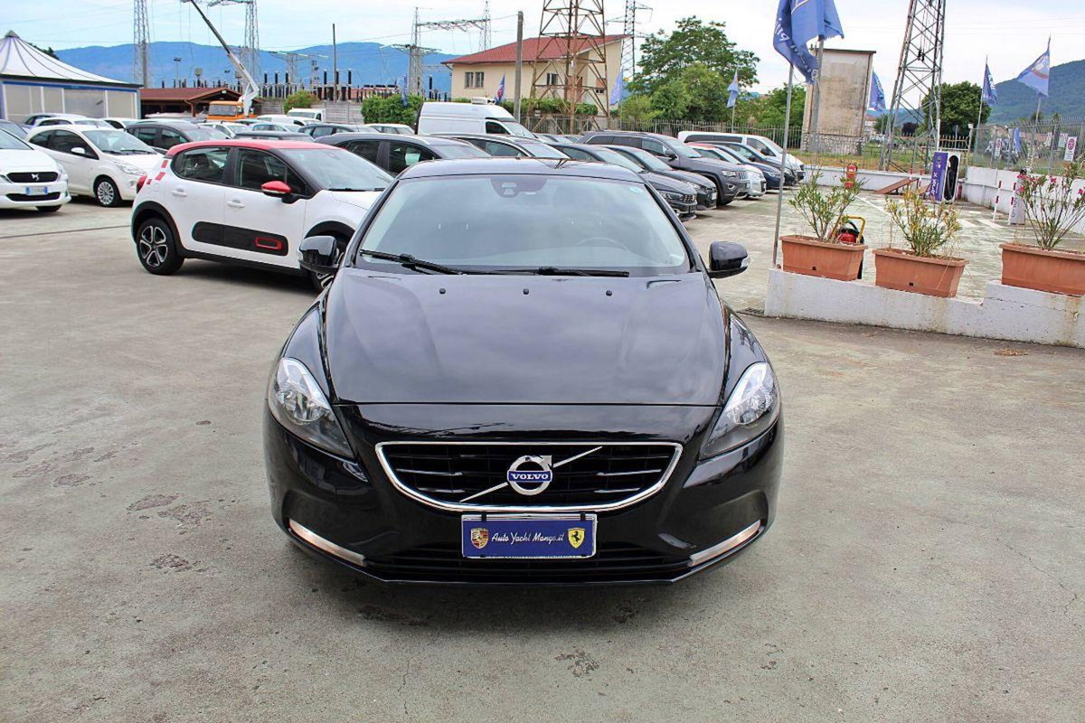 Volvo V40 D2 1.6 Kinetic (2)