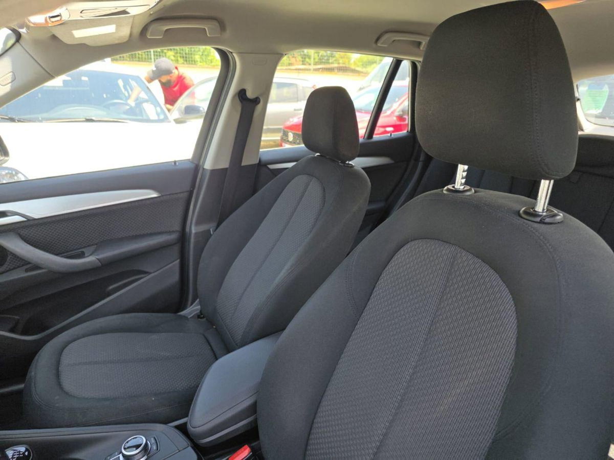 BMW X1 sDrive16d Business (10)
