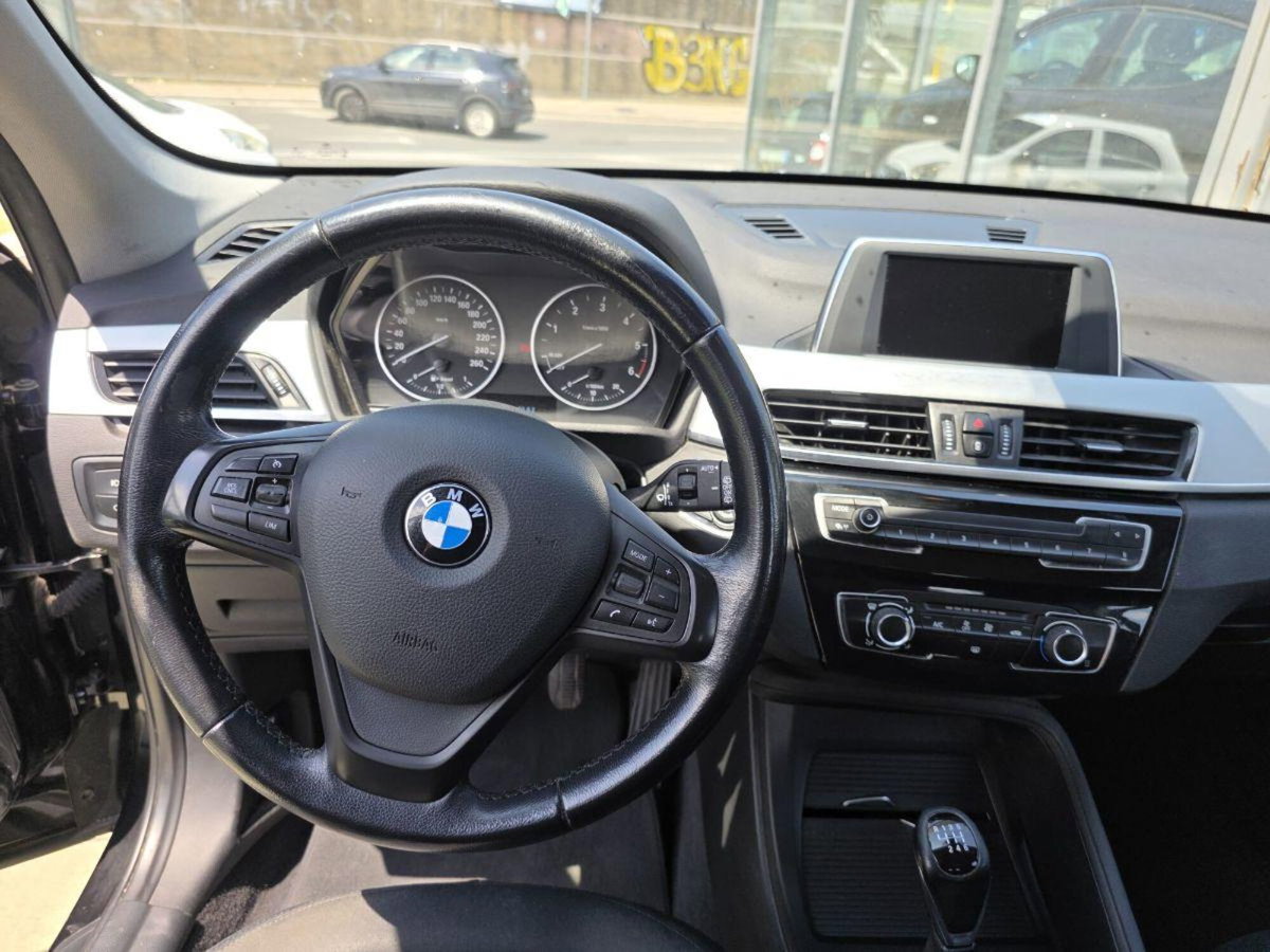 BMW X1 sDrive16d Business (12)