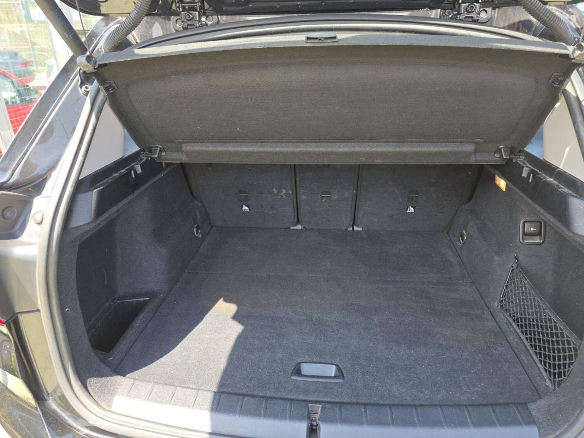 BMW X1 sDrive16d Business (13)