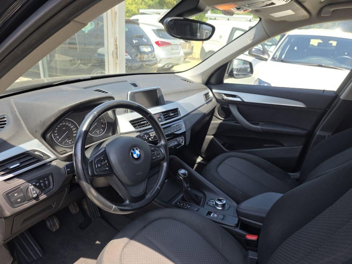 BMW X1 sDrive16d Business (14)