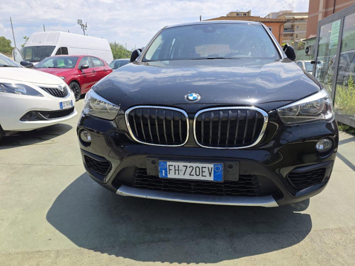 BMW X1 sDrive16d Business (2)