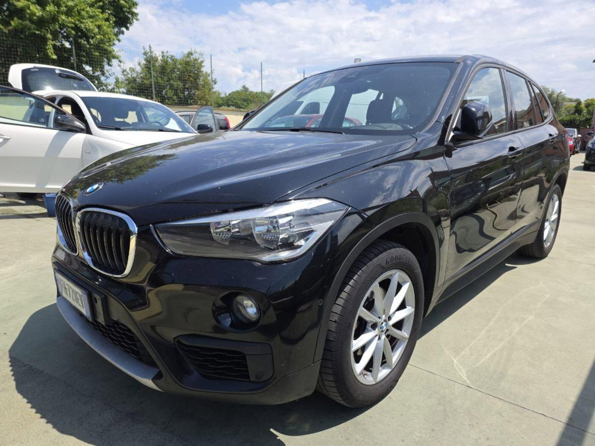 BMW X1 sDrive16d Business (3)