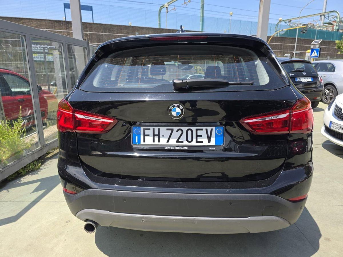 BMW X1 sDrive16d Business (5)