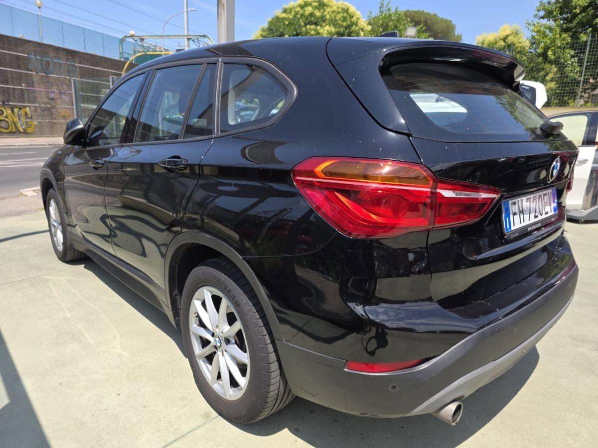 BMW X1 sDrive16d Business (7)