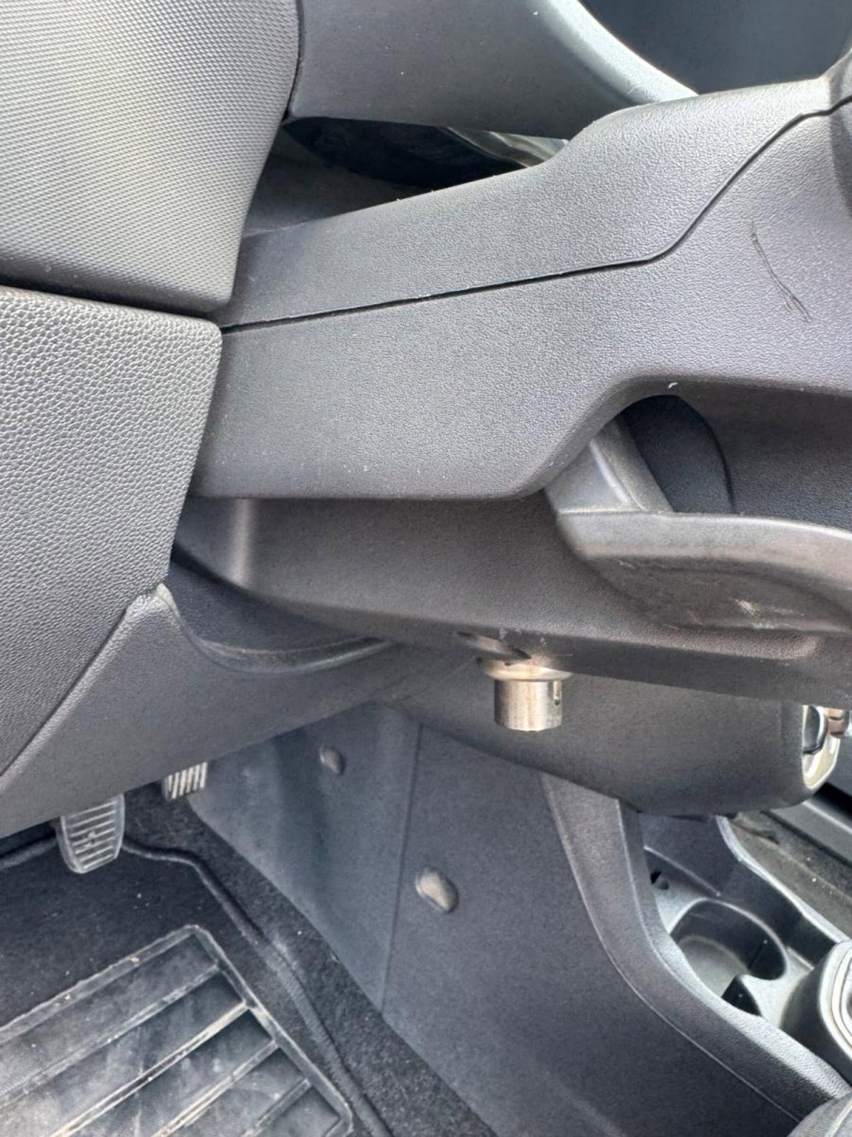 Opel Corsa 1.0 12V 3 porte Enjoy (9)
