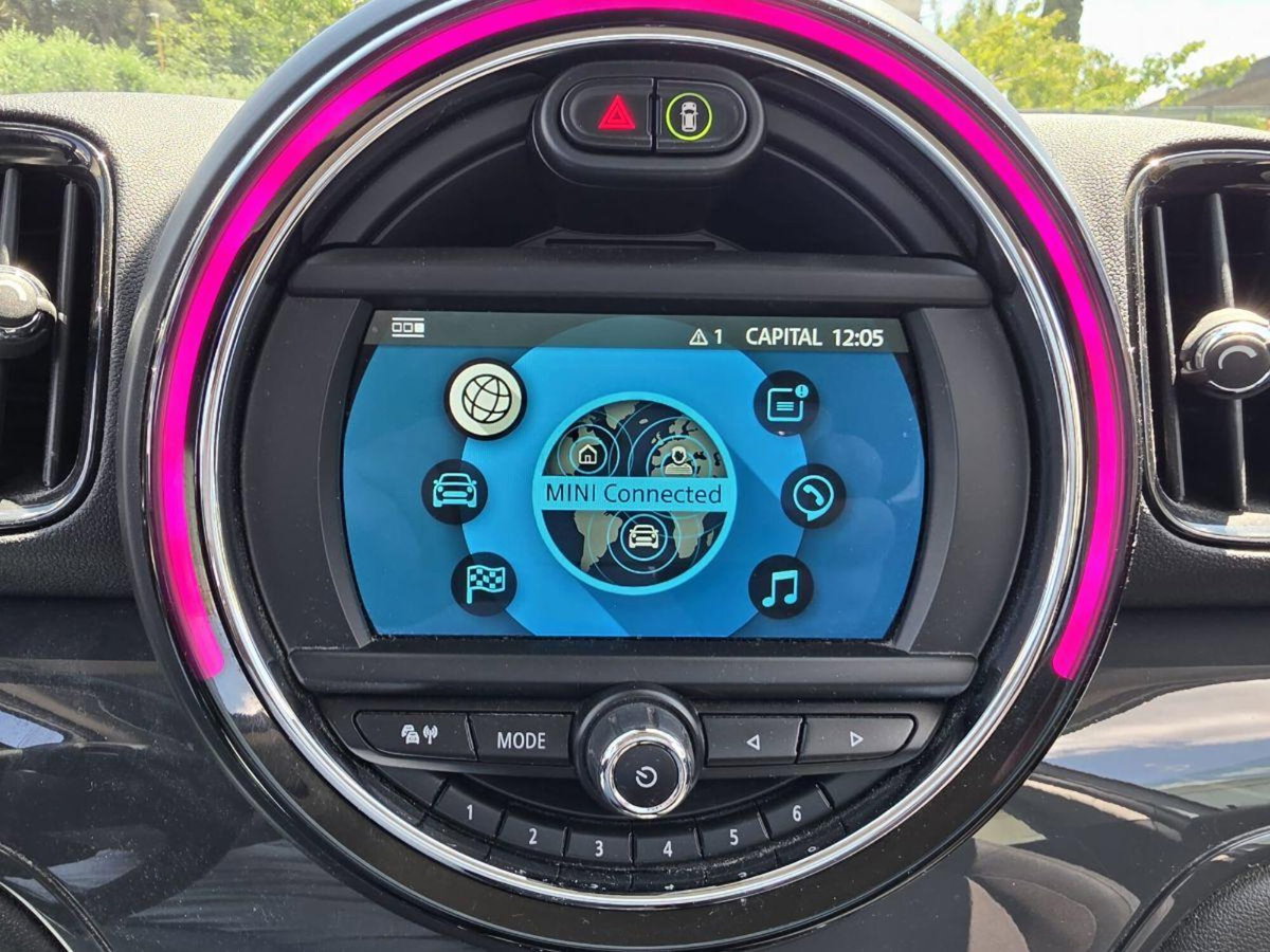 MINI Mini Countryman 2.0 Cooper D Hype Countryman (12)