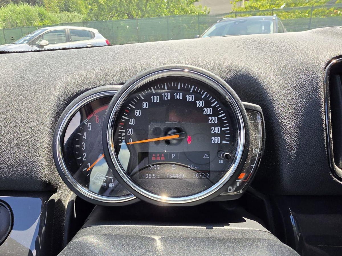 MINI Mini Countryman 2.0 Cooper D Hype Countryman (14)