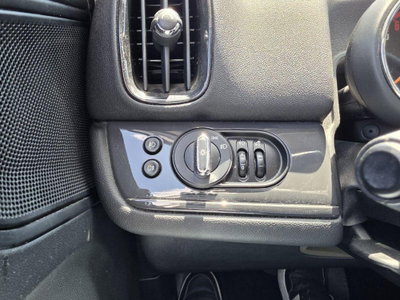 MINI Mini Countryman 2.0 Cooper D Hype Countryman (17)