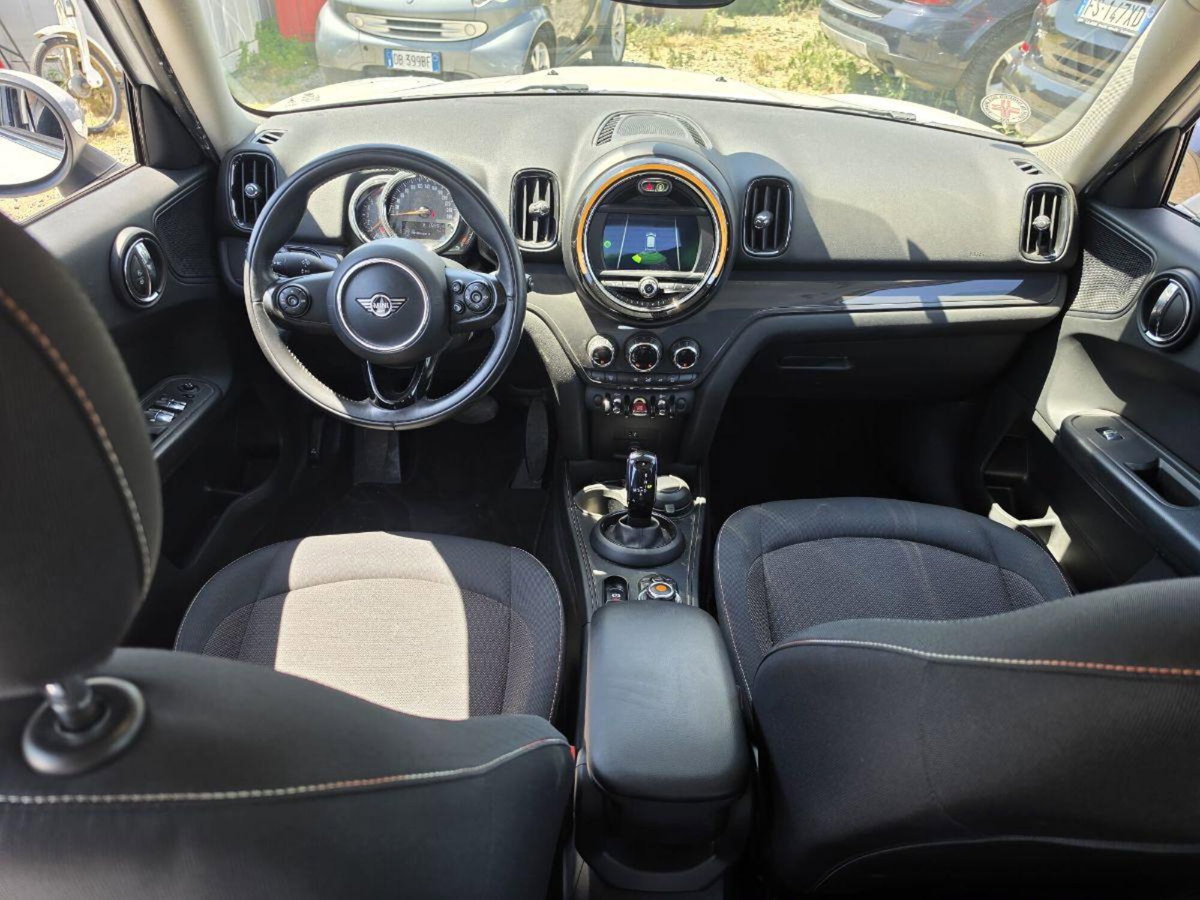 MINI Mini Countryman 2.0 Cooper D Hype Countryman (9)