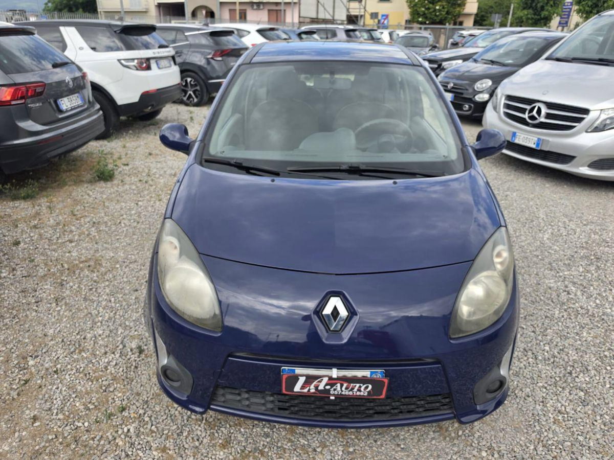 Renault Twingo 1.5 dCi 65CV Confort (5)