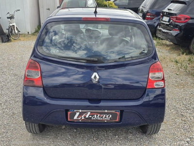Renault Twingo 1.5 dCi 65CV Confort (6)
