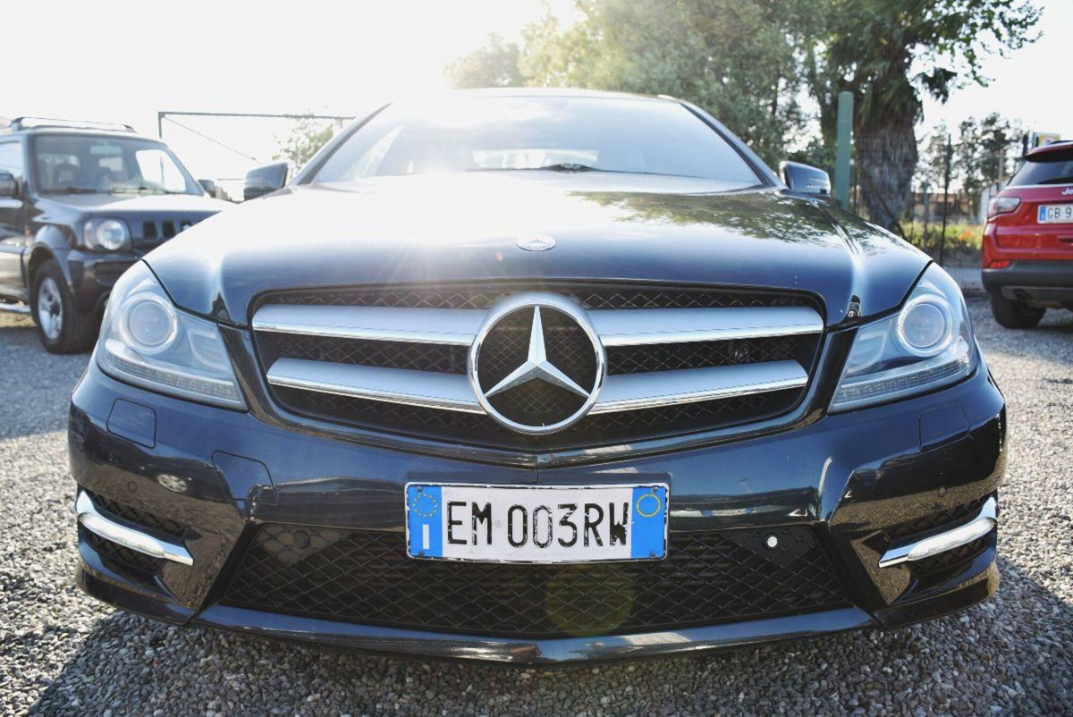 Mercedes-Benz Classe C Coupé 220 CDI Coupé Avantgarde (14)
