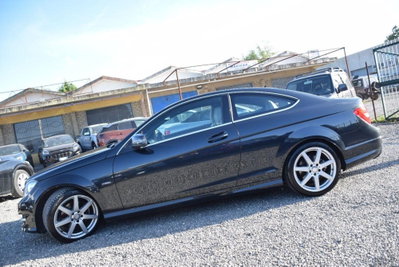 Mercedes-Benz Classe C Coupé 220 CDI Coupé Avantgarde (17)