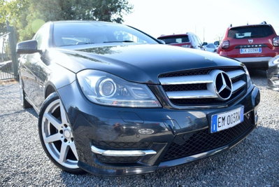 Mercedes-Benz Classe C Coupé 220 CDI Coupé Avantgarde (2)