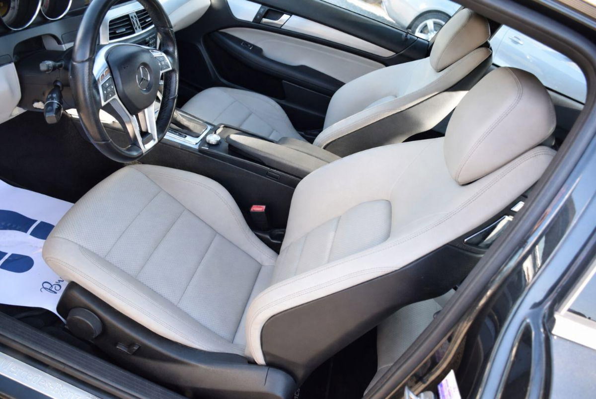 Mercedes-Benz Classe C Coupé 220 CDI Coupé Avantgarde (6)