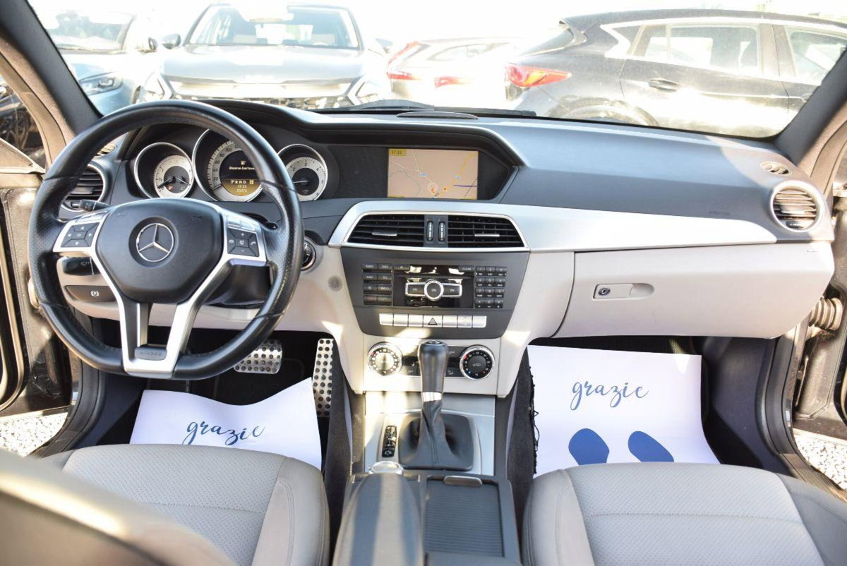 Mercedes-Benz Classe C Coupé 220 CDI Coupé Avantgarde (8)