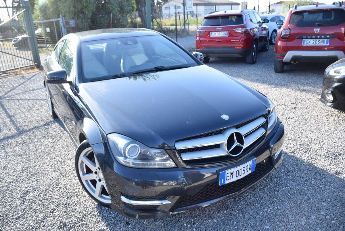 Mercedes-Benz Classe C Coupé 220 CDI Coupé Avantgarde (9)