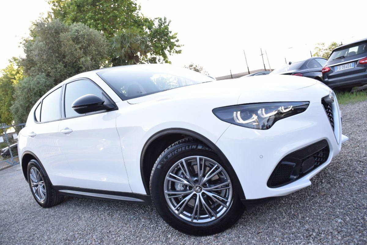 Alfa Romeo Stelvio Stelvio 2.2 Turbodiesel 160 CV AT8 RWD Sprint (11)