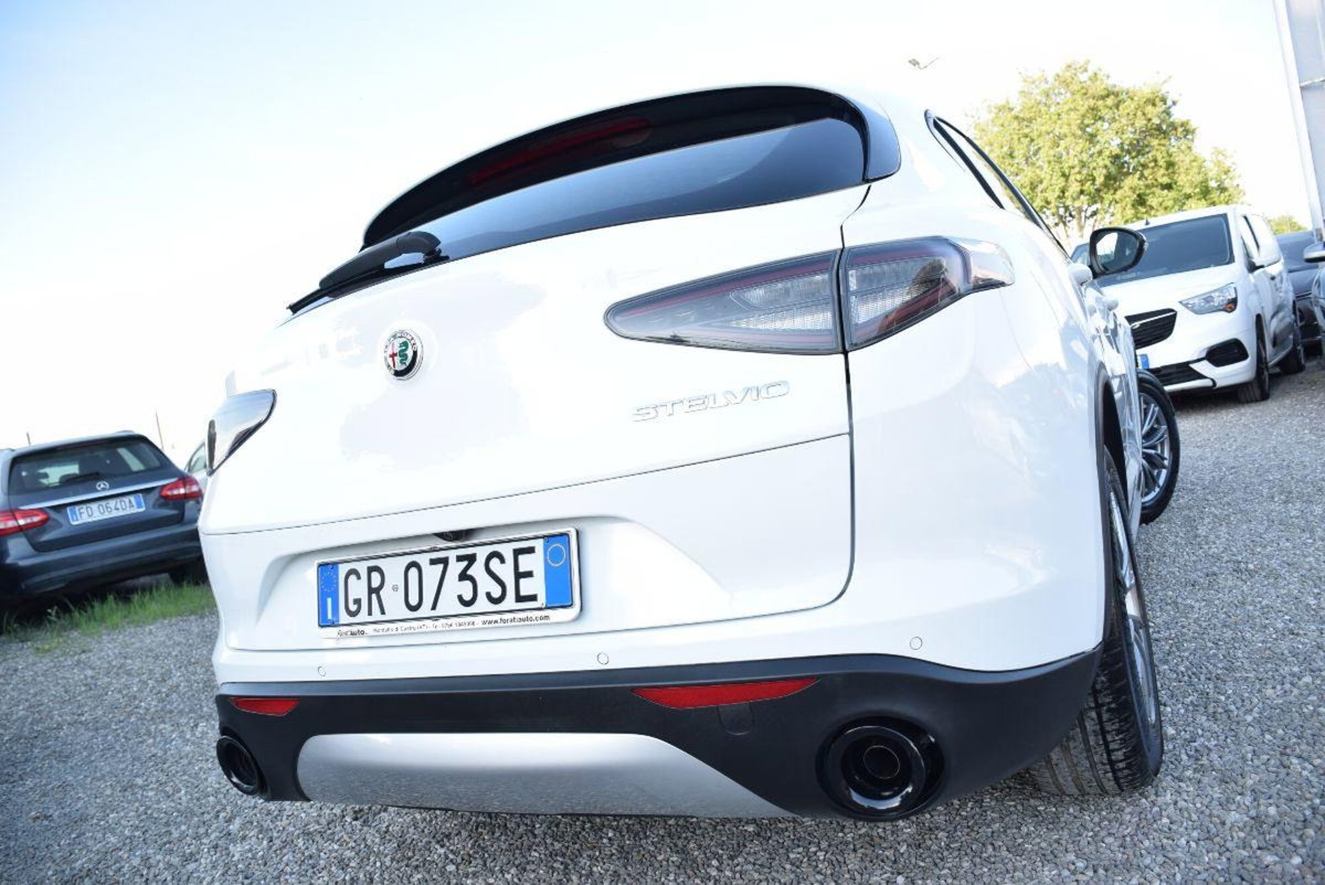 Alfa Romeo Stelvio Stelvio 2.2 Turbodiesel 160 CV AT8 RWD Sprint (3)