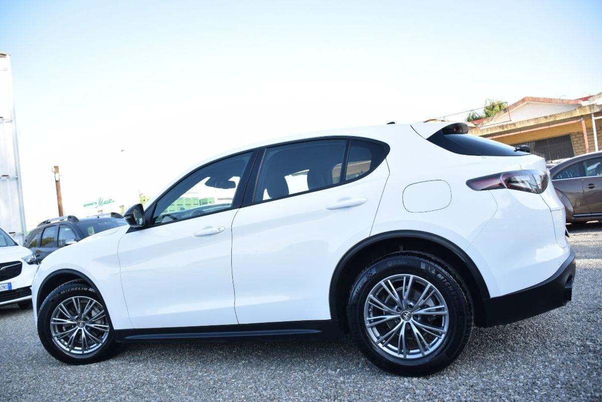Alfa Romeo Stelvio Stelvio 2.2 Turbodiesel 160 CV AT8 RWD Sprint (4)