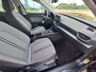 SEAT Leon ST Sportstourer 1.5 eTSI 150 CV DSG Business (14)