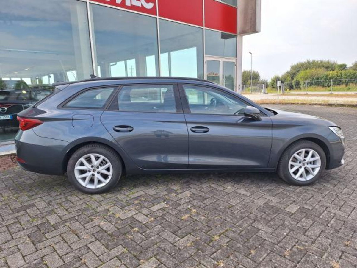 SEAT Leon ST Sportstourer 1.5 eTSI 150 CV DSG Business (7)